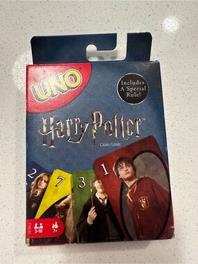 Mattel UNO Harry Potter Card Game - Blue and Red Accents